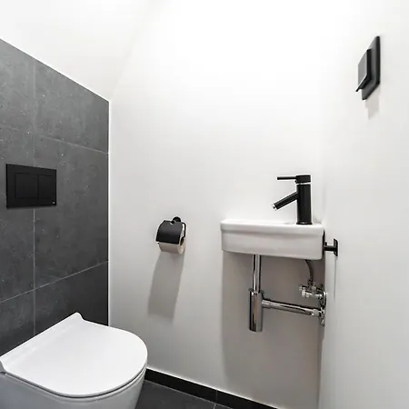 アパート Modern 2bdrm Aprtm W Cinema & 2 Bathrooms