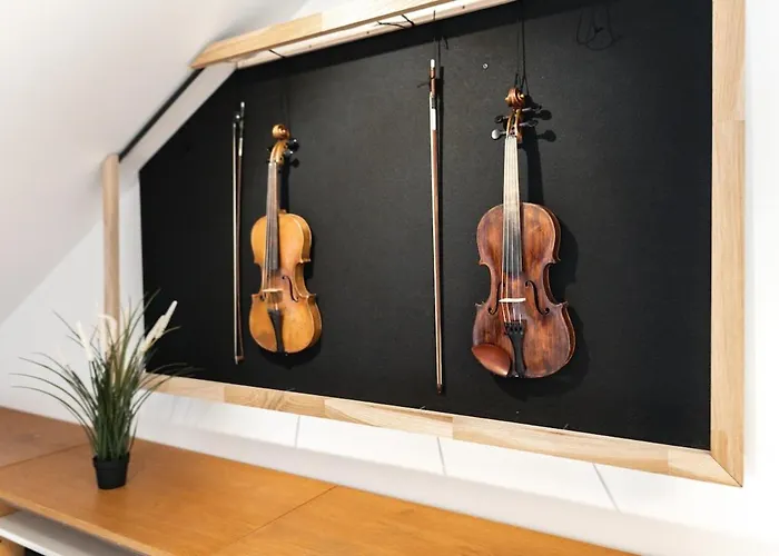 Modern 2bdrm Aprtm W Cinema & 2 Bathrooms شقة *